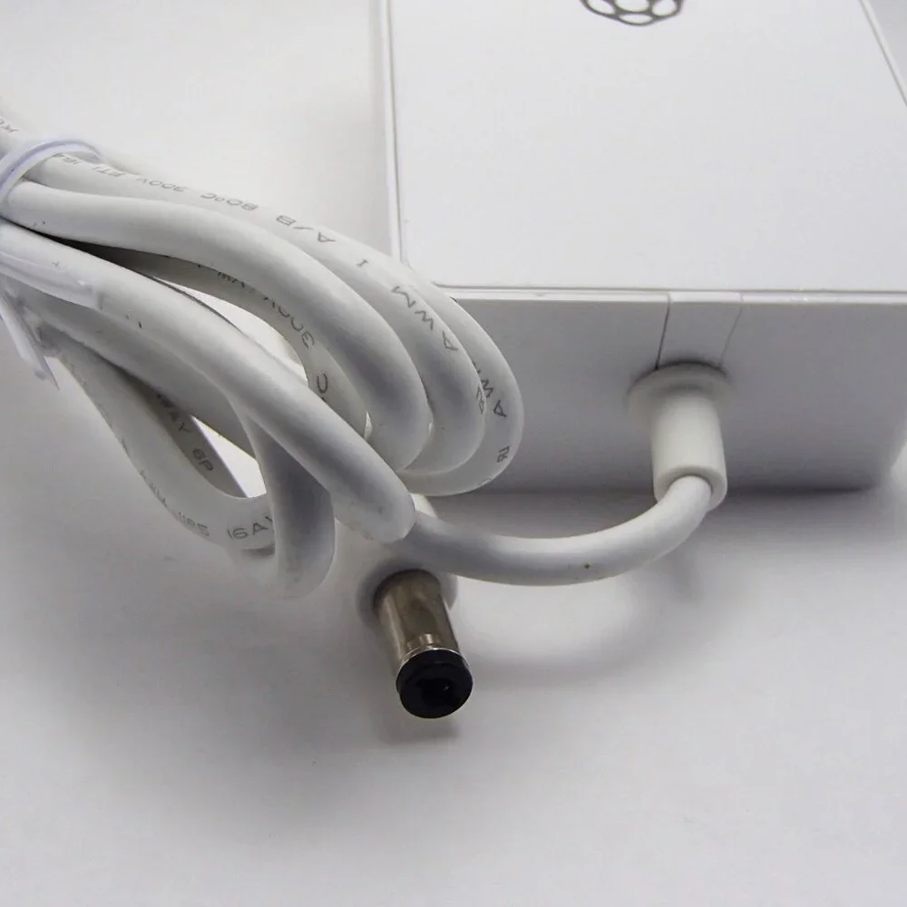Raspberry Pi Build HAT Power Supply